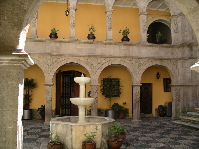 patios interiores de la epoca colonial