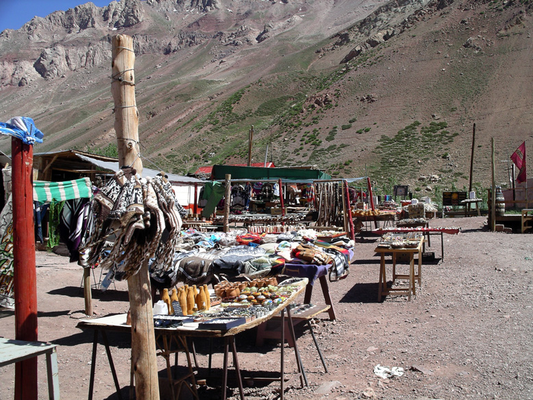 puestos en el puente del Inca